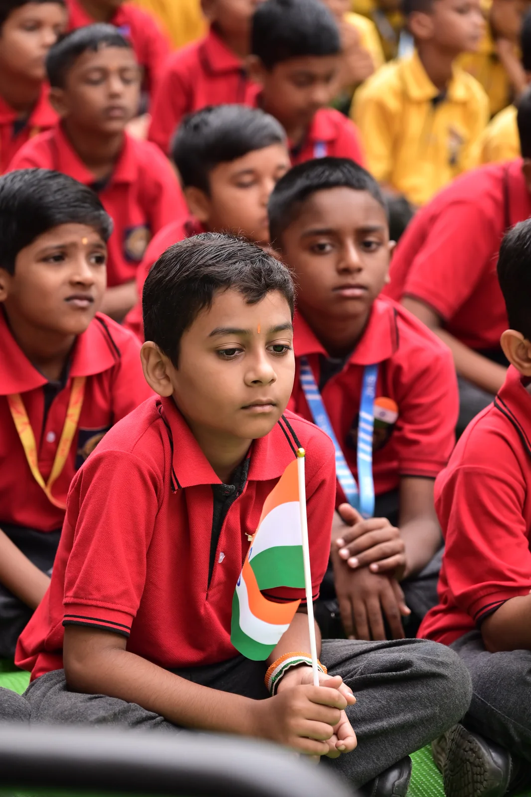 Young patriot holding the Indian flag